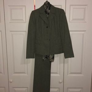 Green Women’s Pant Suit + Matching Scarf
